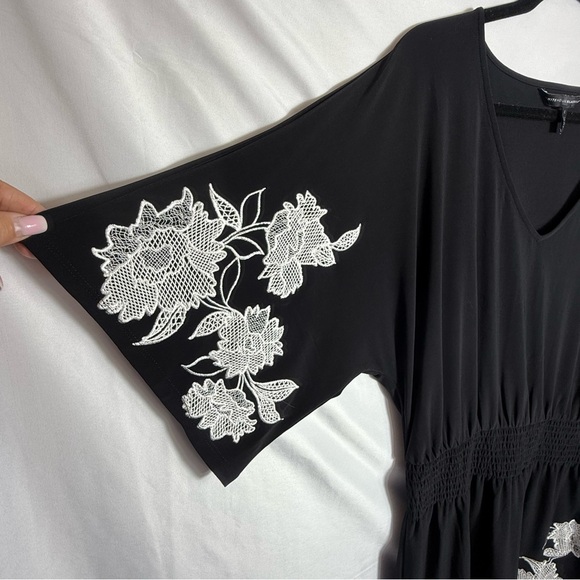 White House Black Market Kimono Sleeve Smocked WaistDress, Embroidery Large NWOT - Picture 6 of 13